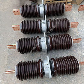 CWW-35/3150A穿（chuān）牆套（tào）管CWC-40.5/2000a戶內外高壓紫銅排套管電站用