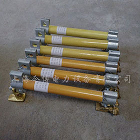 RW3-10/100~200A跌落式熔斷器（qì）管戶（hù）外高壓（yā）令克開（kāi）關熔管